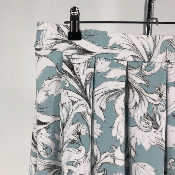 1. State Aqua White Drawn Floral Pleated Skater Skirt Banded Waist size M - Picture 2 of 9